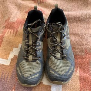 Men’s hiking shoes
